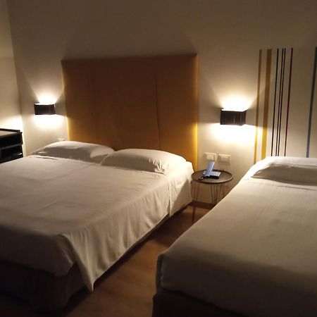 Hotel Touring Livorno Eksteriør bilde